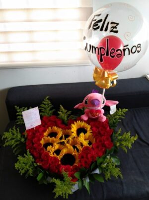 Corazón de 8 girasoles rosas peluche y globo R124 - Floristería en Kennedy a domicilio Te Mando Flores